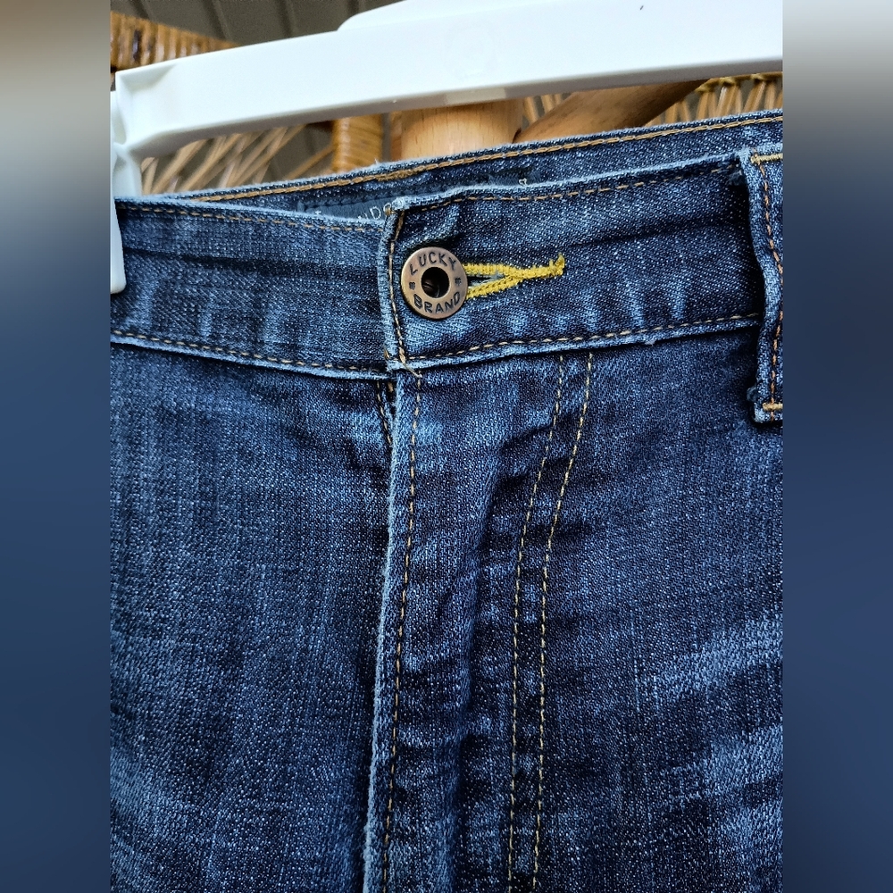 Lucky Brand Classic Blue Denim Jeans_36W X 34L - Picture 2 of 8